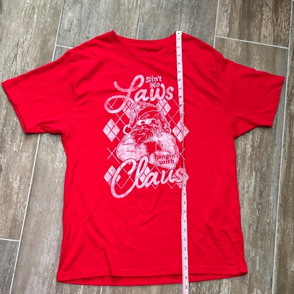 Ain’t no Laws Red Graphic T-Shirt - Picture 5 of 5